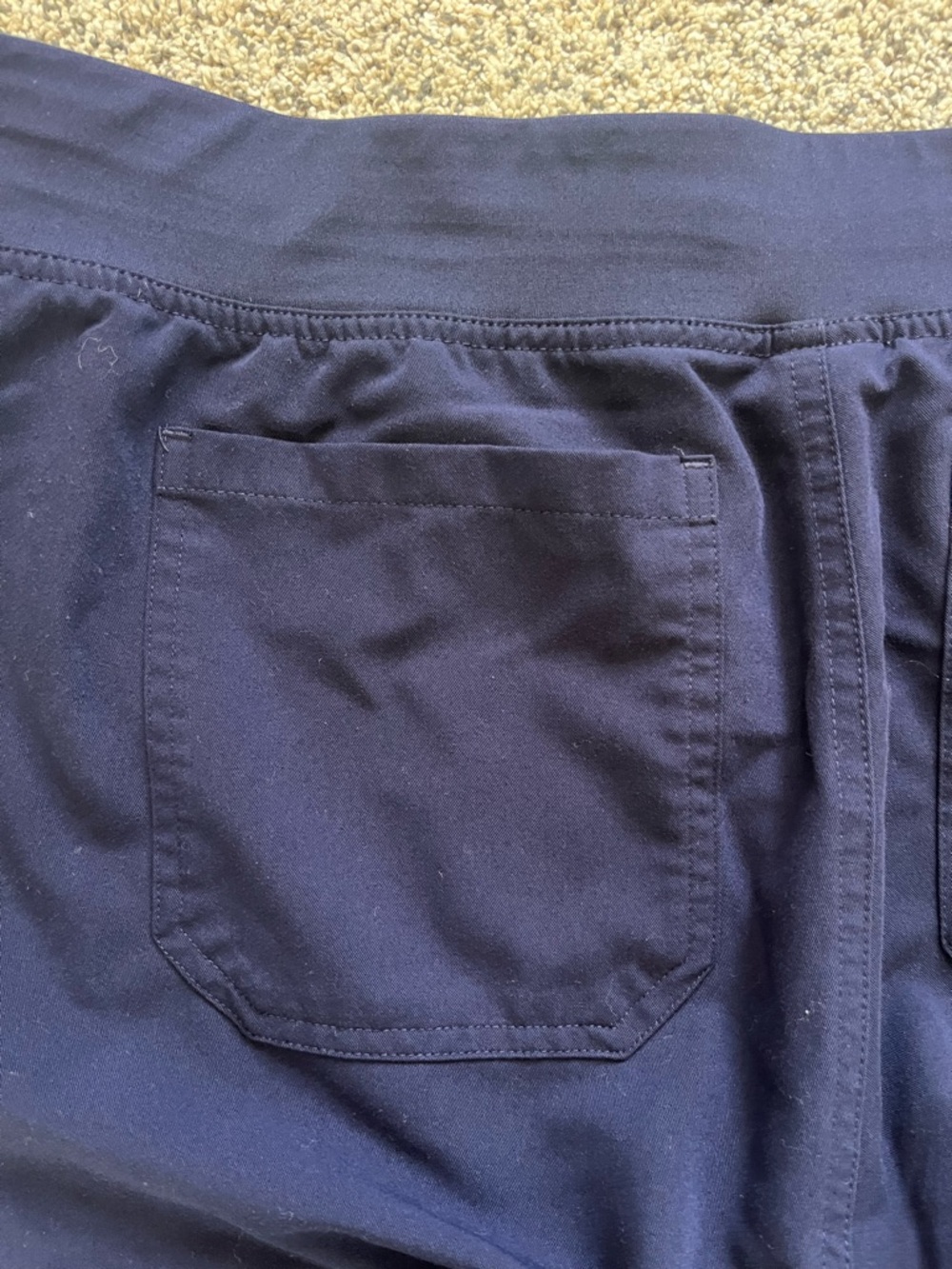 FIGS Scrubs Women’s Casma Top Size Large Livingston Pants Size Large Petite Navy - Picture 12 of 16